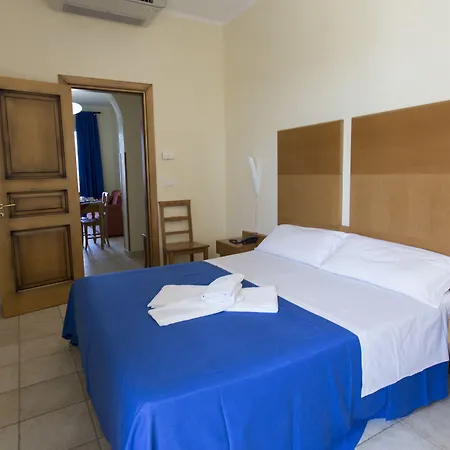 Portoselvaggio 4* Sant Isidoro (Apulia)