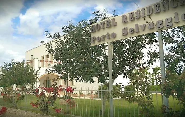 Resort Portoselvaggio Sant Isidoro (Apulia)